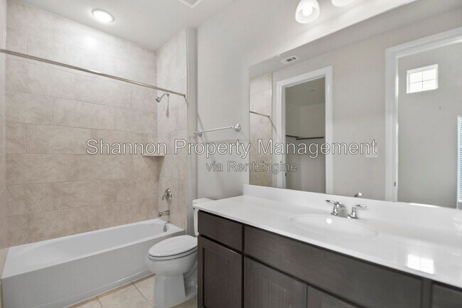 Building Photo - 28080 Woodland Bend Way