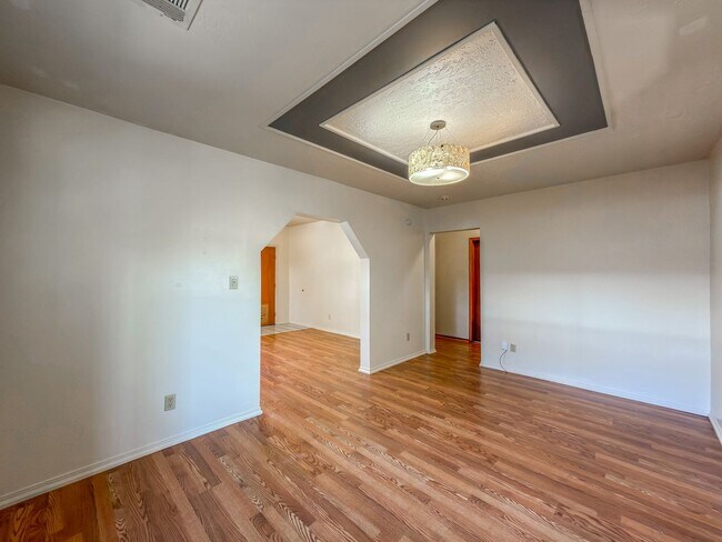 Building Photo - * Move-In Special * Charming Fort Smith Ho...