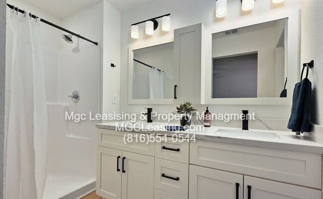 Building Photo - Ayden Place Townhomes -Rent Reduction and $750 off March rent- Call for more details!