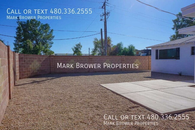 Building Photo - 713 S Darrow Dr