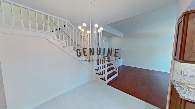 Building Photo - Move-in Special: $500 off 1st Month’s Rent...