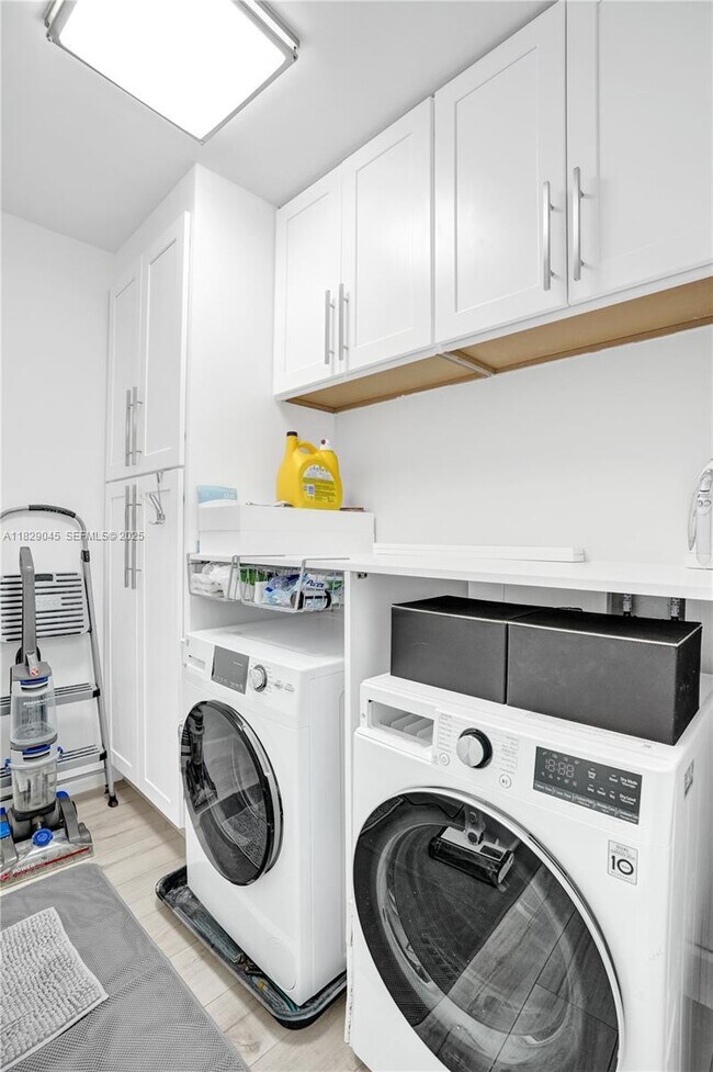 Building Photo - 1340 S Ocean Blvd