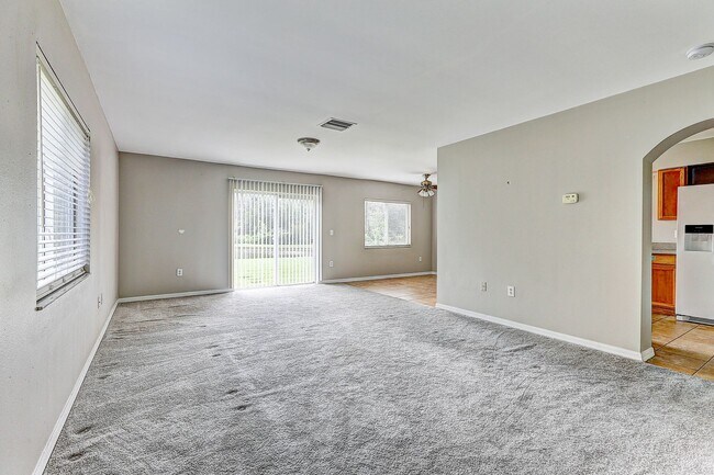 Building Photo - Prime Northwood Home on a Conservation Lot...