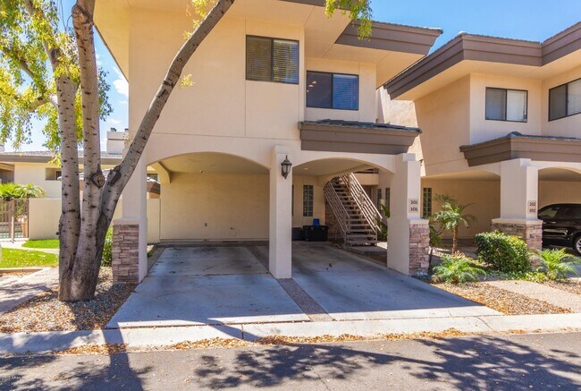 Building Photo - 3235 E Camelback Rd