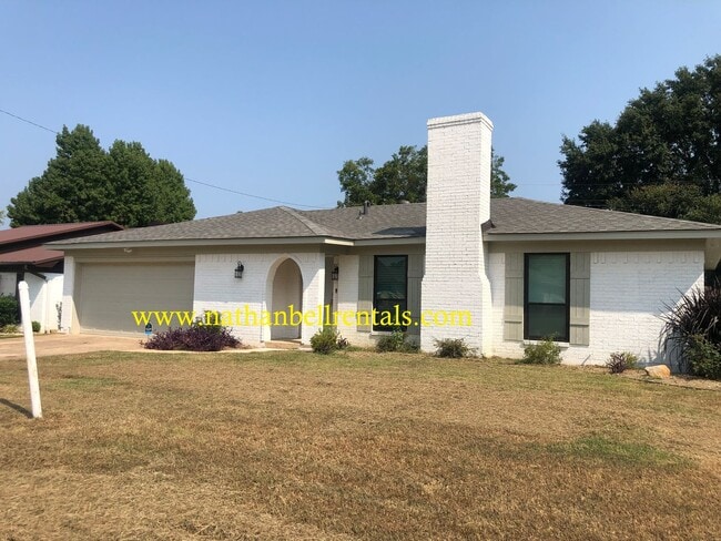 Building Photo - 3465 Fargo Dr