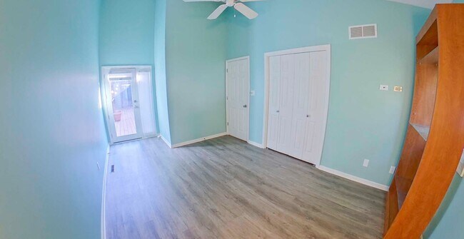 Building Photo - Two Large Porches + Stainless Steel Applia...