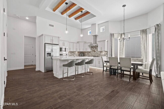 Building Photo - 7376 Cimarron Gap Dr