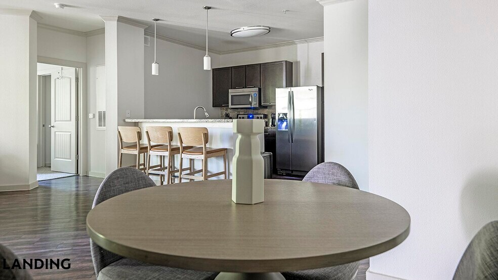 Building Photo - 10800 Lakeline Blvd