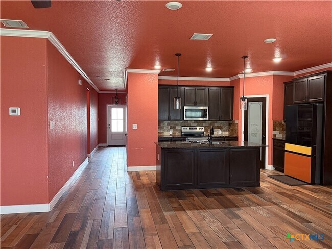 Building Photo - 1602 Flatland Trl