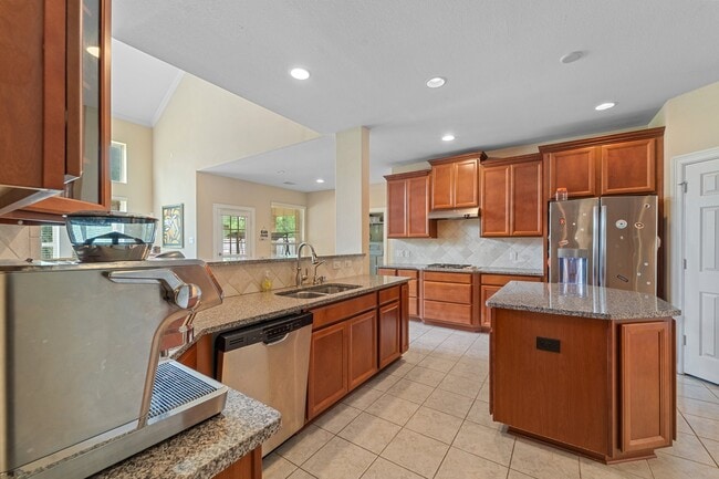 Building Photo - 5515 Mangrove Creek Ln