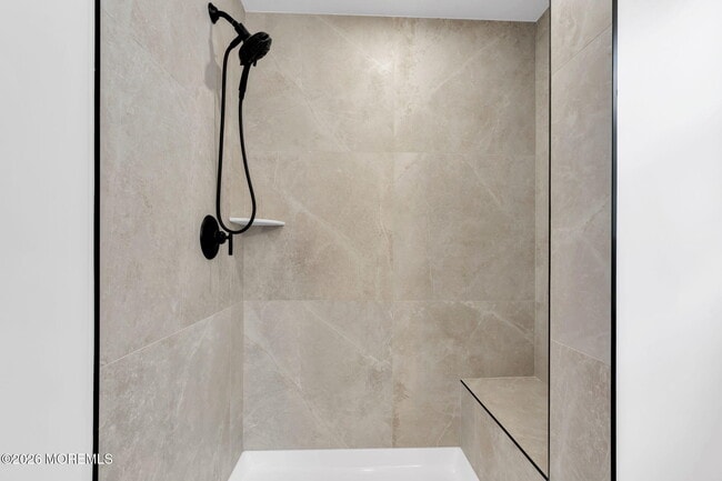 Building Photo - 211 Dewitt Ave