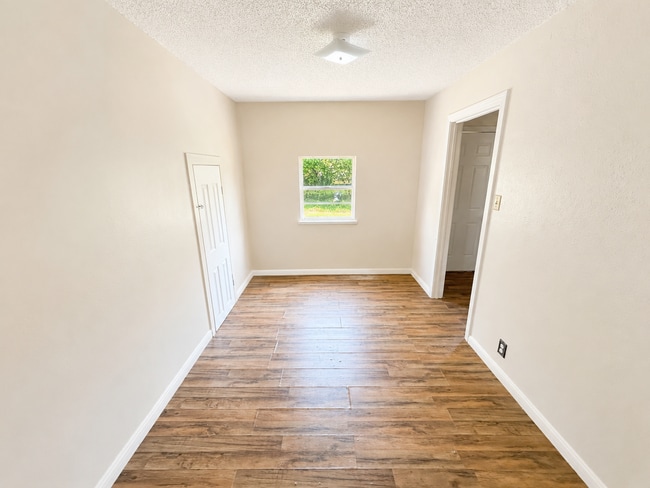 Building Photo - AVAILABLE NOW; APPLY TODAY ON OUR WEBSITE!!!