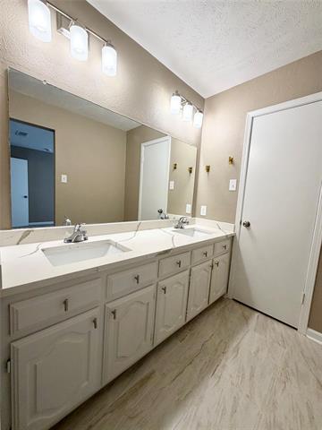 Building Photo - 108 Trellis Pl