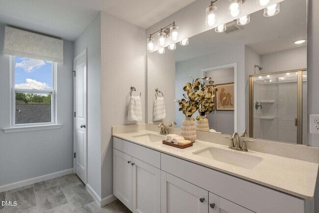 Building Photo - 123 Lennei Ln