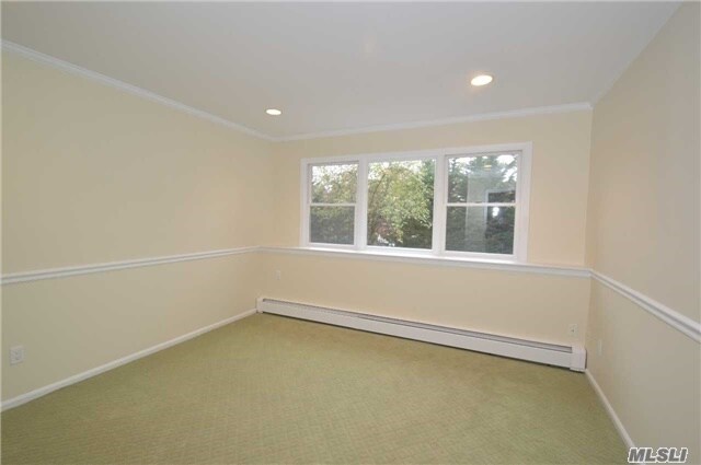 Building Photo - 30 Grist Mill Ln