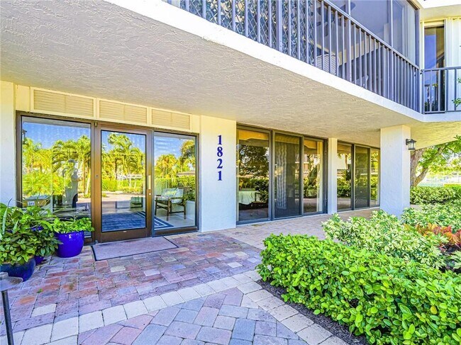 Building Photo - 1821 Mooringline Dr