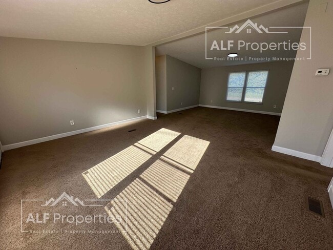 Building Photo - Private 3-Bedroom Home on Hideaway Mountain Road – 1,735 SF