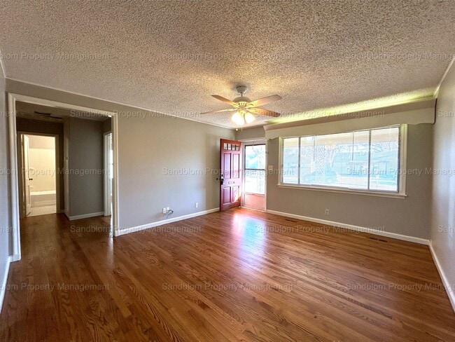 Building Photo - For Lease | Brookside | $1250 Rent