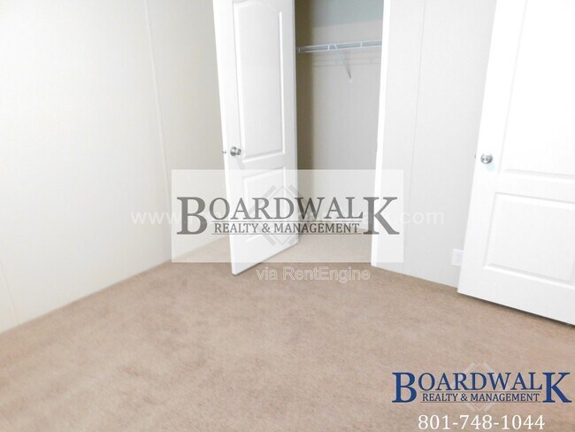 Building Photo - 3114 S 200 E