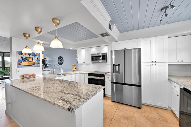 Building Photo - 1266 S Military Trail