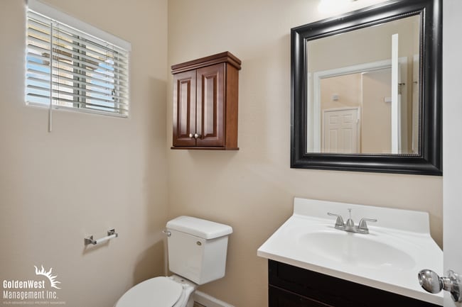 Building Photo - Charming Two-Story 3Bdm 2.5Ba Home in North Las Vegas!