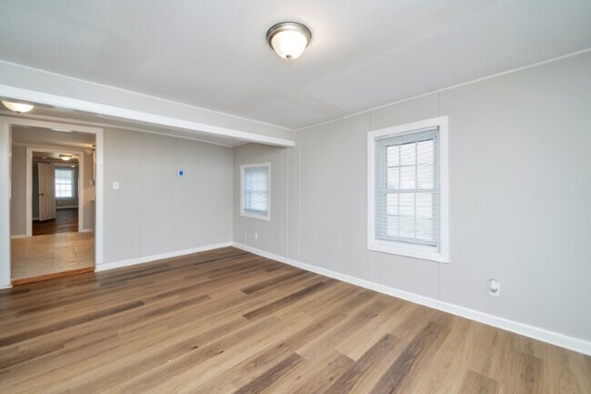 Building Photo - Move in Promo- $200 off First Month's Rent! Spacious and Stunning 3-Bedroom, 2-Bath Home on Alaba...