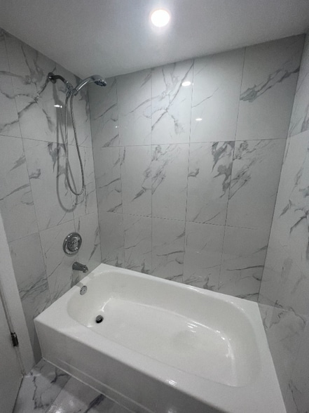 Building Photo - 1021 Adams Ave