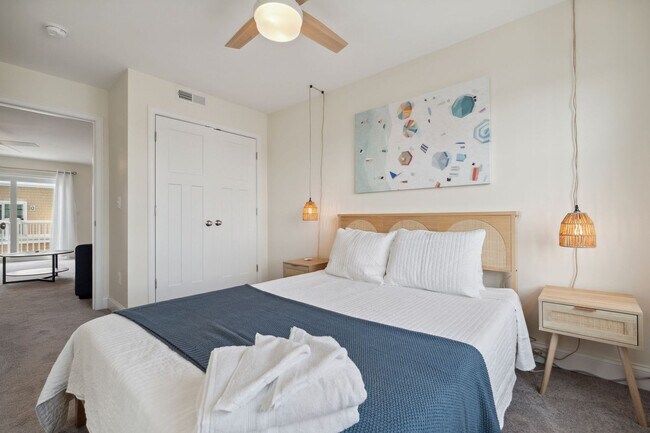 Building Photo - 128 Ashworth Ave