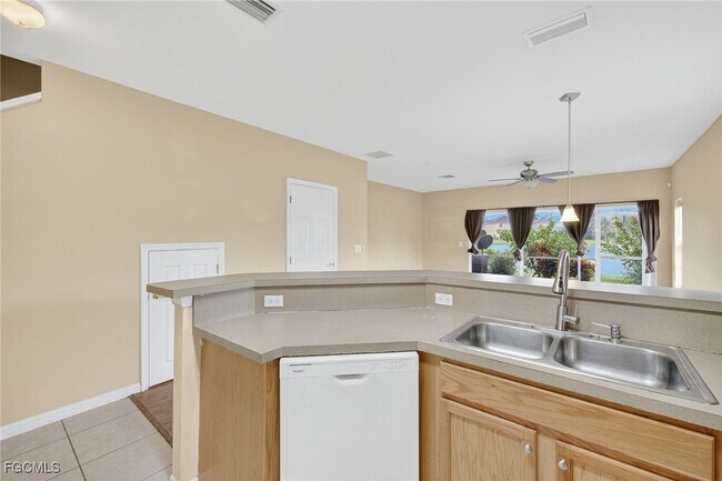 Building Photo - 11736 Eros Rd