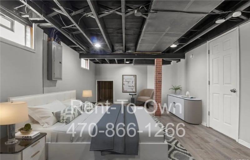 Building Photo - 386 Elmwood Ave