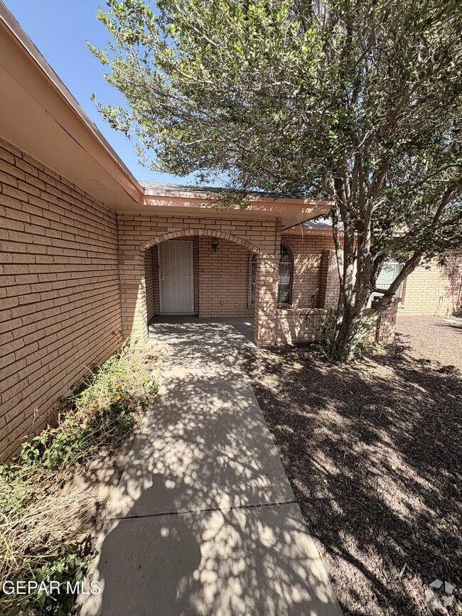 Building Photo - 1822 Jack Nicklaus Dr