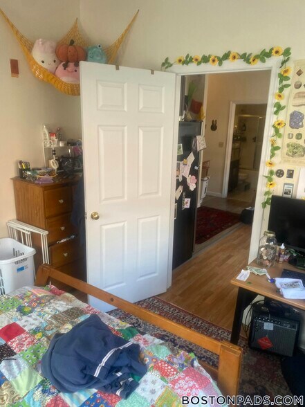 Building Photo - 81 Essex St