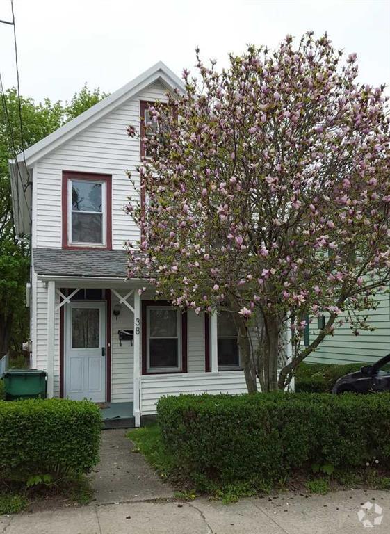 Building Photo - 38 N Elm St