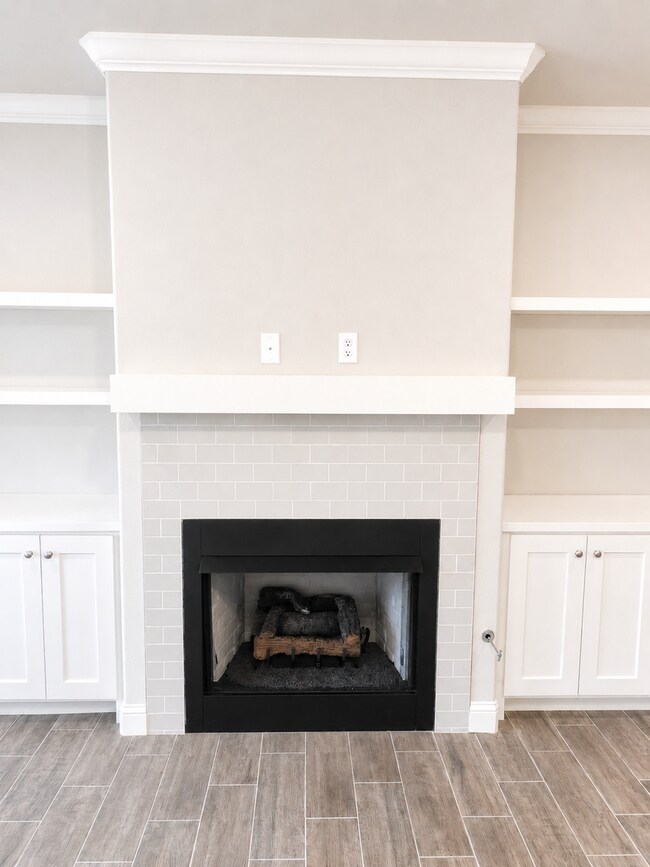 Building Photo - 2021 Construction! 4 Bedroom 2 Bathroom Home. Walk to Bentonville West HS!