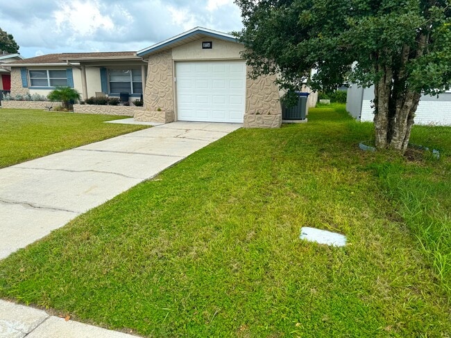 Building Photo - 5714 Chipper Dr