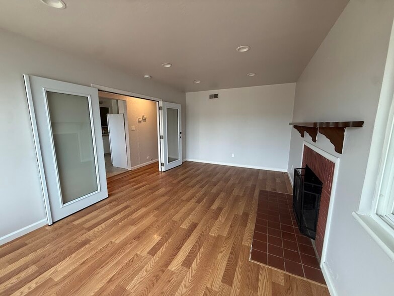 Building Photo - 614 Rincon Rd