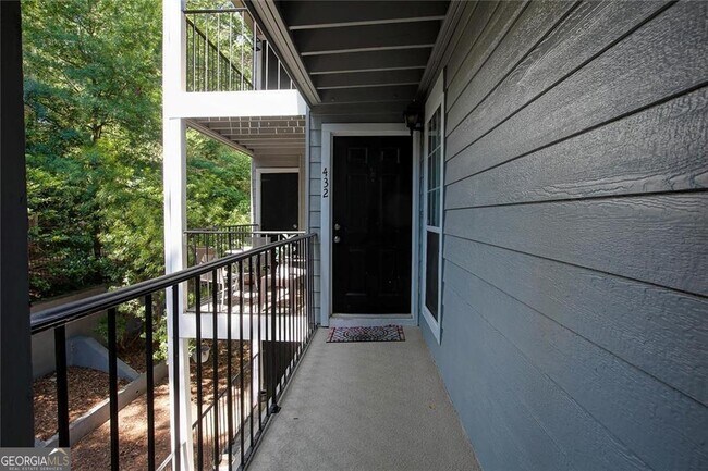 Building Photo - 432 Granville Ct