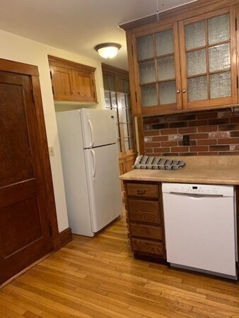 Building Photo - 67 Trowbridge Ave