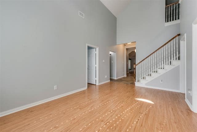 Building Photo - 2435 Waterside Dr