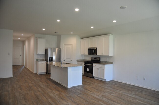 Building Photo - 31303 Yatesbury Ln