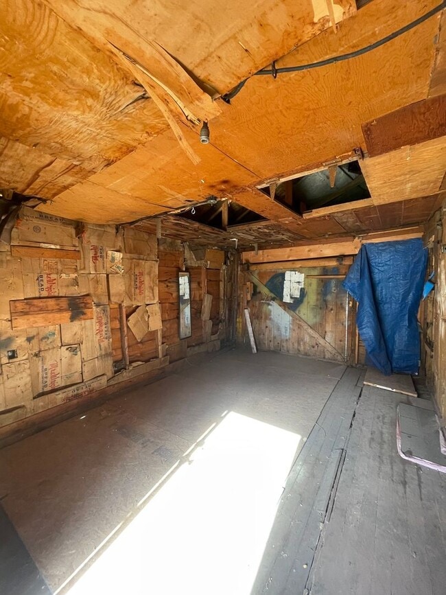 Building Photo - Available Now! Pet-Friendly Updated 2 Bedroom, 1 Bath Home with Fenced Yard & Storage Shed