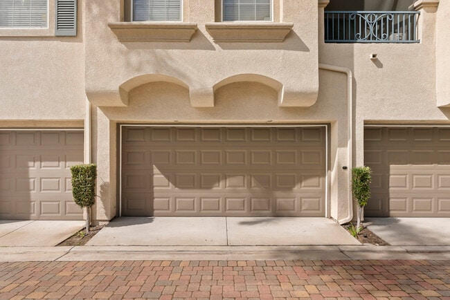 Building Photo - 11958 Miro Cir