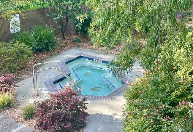 Building Photo - 400 Davey Glen Rd