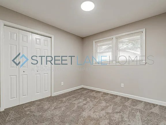 Building Photo - 2520 Stonehenge Dr