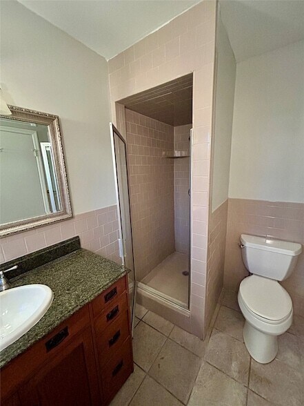 Building Photo - 1408 Kiowa Dr