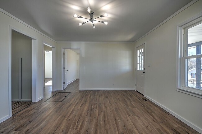 Building Photo - 502 Colorado St