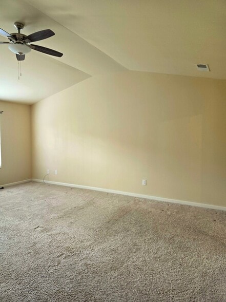 Building Photo - 245 Silver Willow Walk