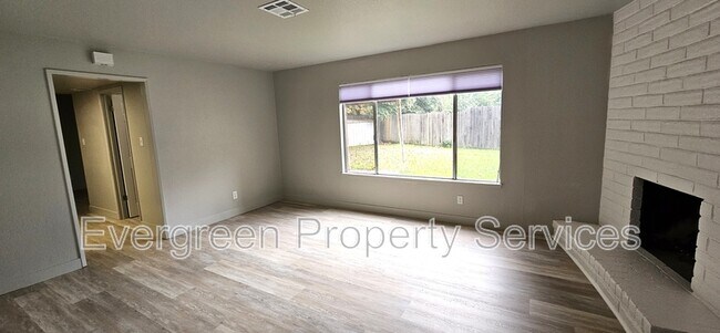 Primary Photo - 5787 Haskell Ave