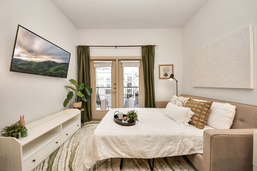 Building Photo - 18210 Park Row Blvd