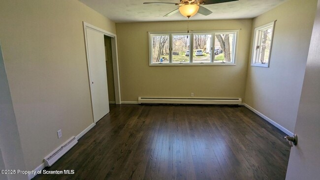 Building Photo - 412 Griffin Pond Rd